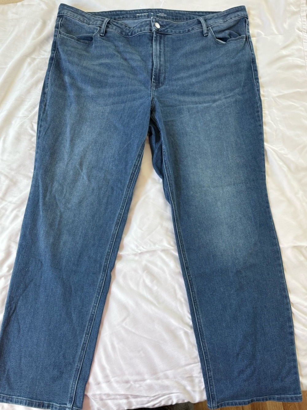 Old Navy Women's Straight Jeans in Blue Denim